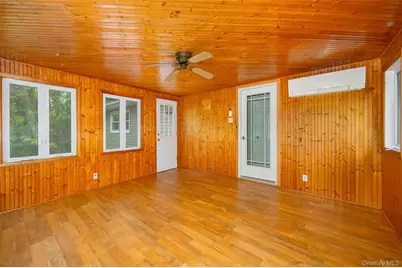 24 Johns Boulevard, Poughkeepsie, NY 12603 - Photo 19