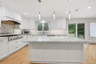 31 Sherwood Gate, Oyster Bay, NY 11771 - Photo 17