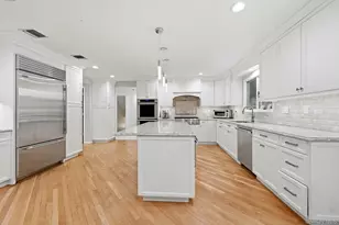 31 Sherwood Gate, Oyster Bay, NY 11771 - Photo 15