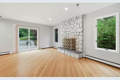 31 Sherwood Gate, Oyster Bay, NY 11771 - Photo 21