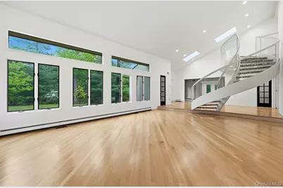 31 Sherwood Gate, Oyster Bay, NY 11771 - Photo 9