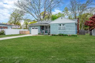 535 Kime Ave, West Islip, NY 11795 - Photo 3