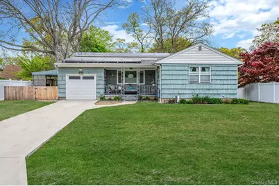 535 Kime Avenue, West Islip, NY 11795 - Photo 1