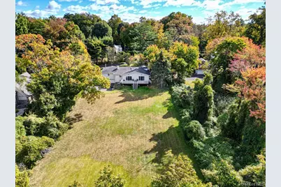 24 Hemlock Drive, Great Neck, NY 11024 - Photo 11