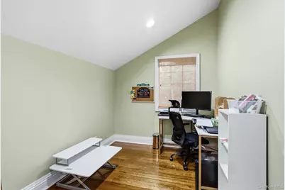 18 Sherwood Lane, Roslyn Heights, NY 11577 - Photo 27