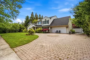 18 Sherwood Ln, Roslyn Heights, NY 11577 - Photo 33