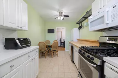 16 Main Street #3V, East Rockaway, NY 11518 - Photo 13