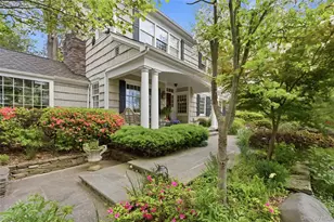 21 N Timberbrook Rd, Northport, NY 11768 - Photo 3