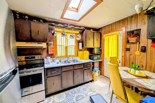 582 Lake Shore Ln, Narrowsburg, NY 12764 - Photo 7