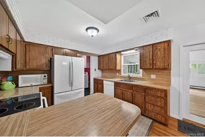 38 Emperor Lane, Montgomery, NY 12549 - Photo 13