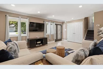 3007 Clearview Street, Yorktown Heights, NY 10598 - Photo 5
