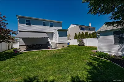 43 Spruce Place, Lindenhurst, NY 11757 - Photo 21