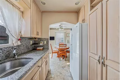 150 Connecticut Avenue, Massapequa, NY 11758 - Photo 19