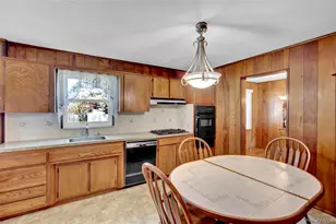 211 Lynbrook St, Islip Terrace, NY 11752 - Photo 13