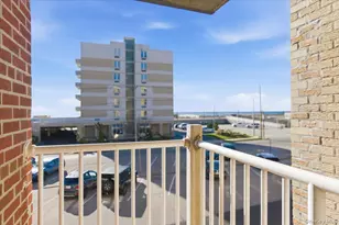 475 W Broadway, Long Beach, NY 11561 - Photo 5