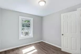 6 Bush Ave, Newburgh, NY 12550 - Photo 15