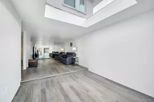 207 Skyline Dr, Coram, NY 11727 - Photo 3