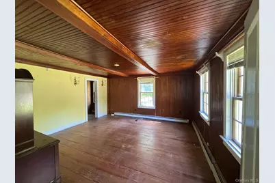 540 Franklinville Road, Laurel, NY 11948 - Photo 5