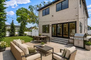 29 Baldwin Dr, West Hempstead, NY 11552 - Photo 35