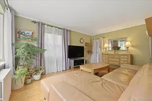 53 Edgeworth St, Valley Stream, NY 11581 - Photo 3