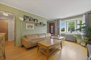53 Edgeworth St, Valley Stream, NY 11581 - Photo 5