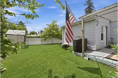 53 Edgeworth Street, Valley Stream, NY 11581 - Photo 27