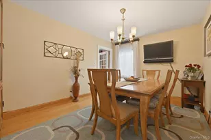 53 Edgeworth St, Valley Stream, NY 11581 - Photo 7