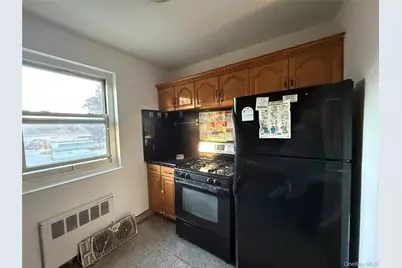 150-19 Jewel Ave #310B, Flushing, NY 11367 - Photo 7