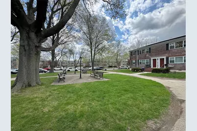 150-19 Jewel Ave #310B, Flushing, NY 11367 - Photo 9