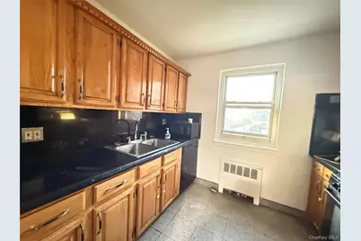 150-19 Jewel Ave #310B, Flushing, NY 11367 - Photo 5