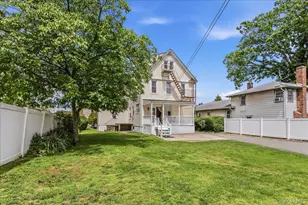 38 Wood St, Lynbrook, NY 11563 - Photo 13