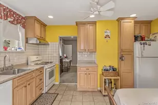 38 Wood St, Lynbrook, NY 11563 - Photo 15