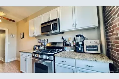 160-15 Powells Cove Boulevard #A101, Whitestone, NY 11357 - Photo 9