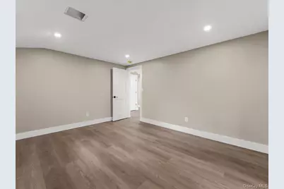 27 Old Farmingdale Road, West Babylon, NY 11704 - Photo 11