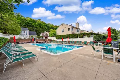 32 Valimar Boulevard, White Plains, NY 10603 - Photo 33