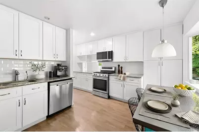 2737 Netherland Avenue, Bronx, NY 10463 - Photo 9