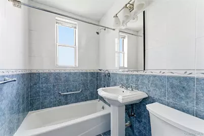 16 Main Street #2K, East Rockaway, NY 11518 - Photo 19