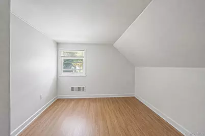508 Davis Street, North Babylon, NY 11703 - Photo 17