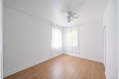 508 Davis Street, North Babylon, NY 11703 - Photo 15