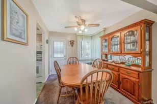 508 Davis St, North Babylon, NY 11703 - Photo 11