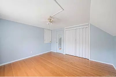 508 Davis Street, North Babylon, NY 11703 - Photo 19