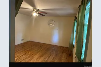 58 Flanders Boulevard, Riverhead, NY 11901 - Photo 11