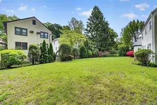 395 Packman Ave, Mount Vernon, NY 10552 - Photo 23