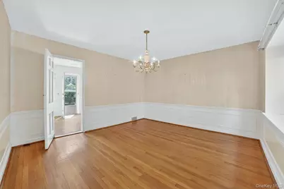 395 Packman Avenue, Mount Vernon, NY 10552 - Photo 5