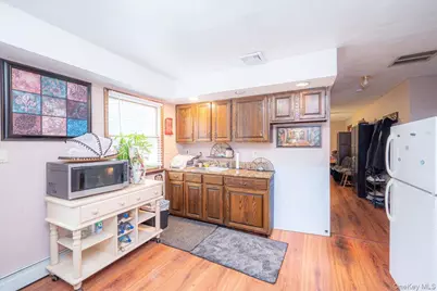 219 Kensington Avenue, Bayport, NY 11705 - Photo 31