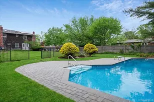 219 Kensington Ave, Bayport, NY 11705 - Photo 37