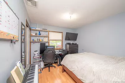 219 Kensington Avenue, Bayport, NY 11705 - Photo 17