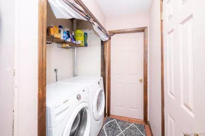 219 Kensington Avenue, Bayport, NY 11705 - Photo 29