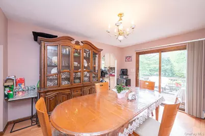 219 Kensington Avenue, Bayport, NY 11705 - Photo 15