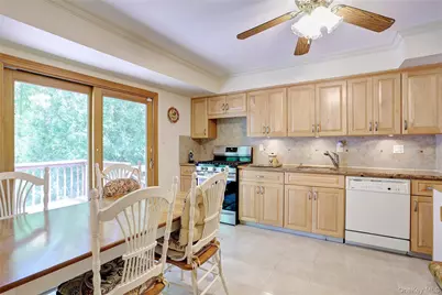 164 Phillips Hill Road, New City, NY 10956 - Photo 9